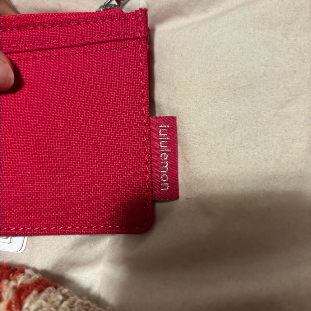 Clippable Card Case - Picture 3 of 7
